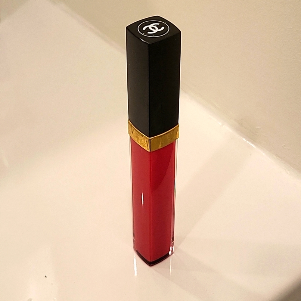Chanel lip Gloss
